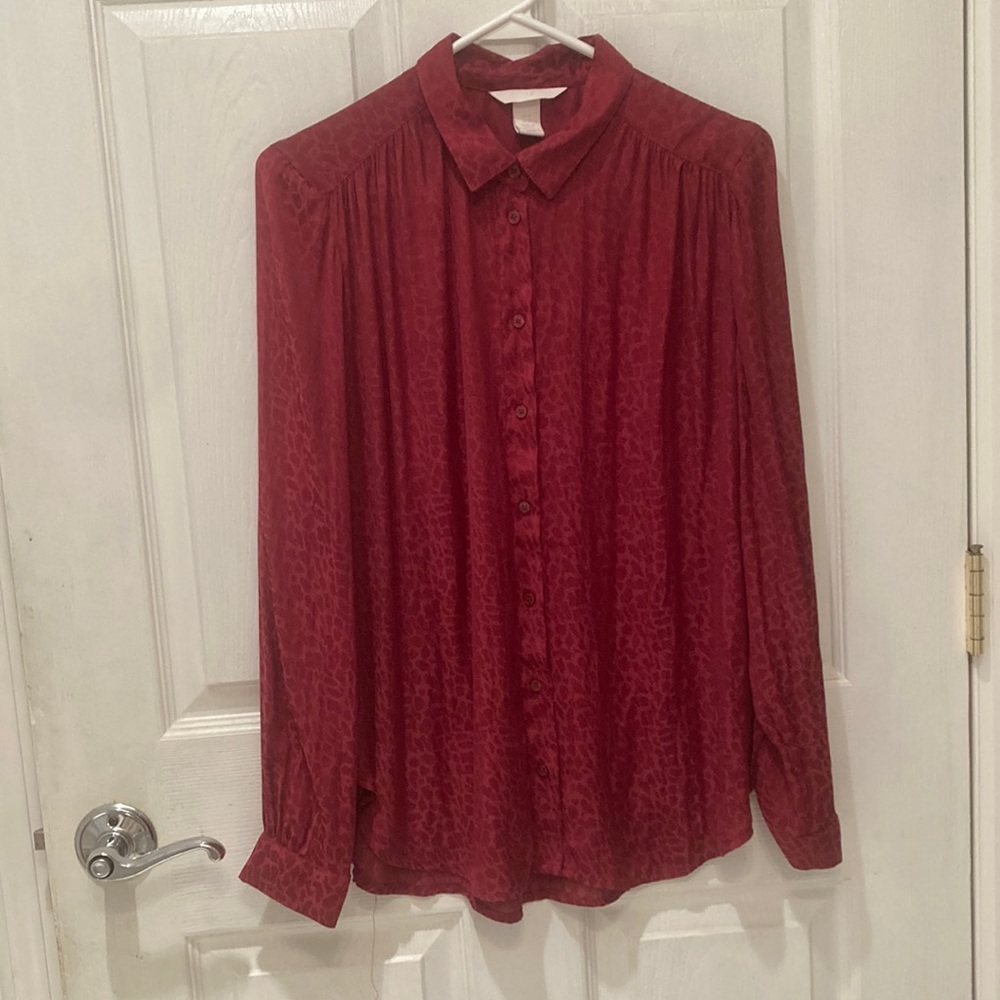 H&M Red Burgundy Animal Print Long Sleeve Shirt